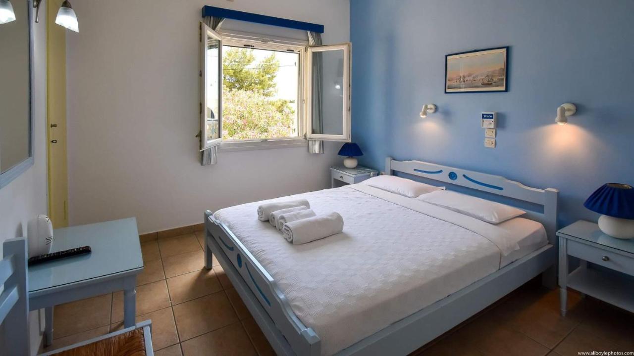Hotel Ivi Drios Exterior photo